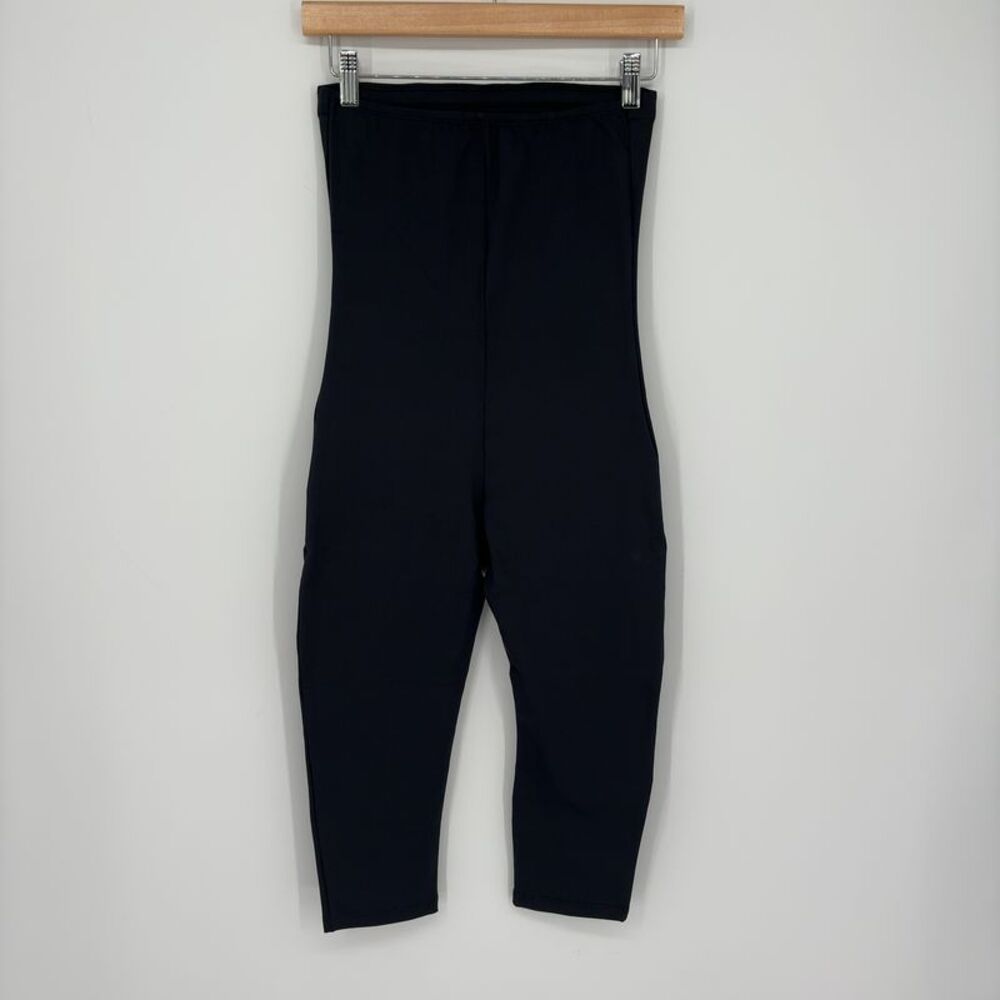 unknown brand Capri Pants in Black
